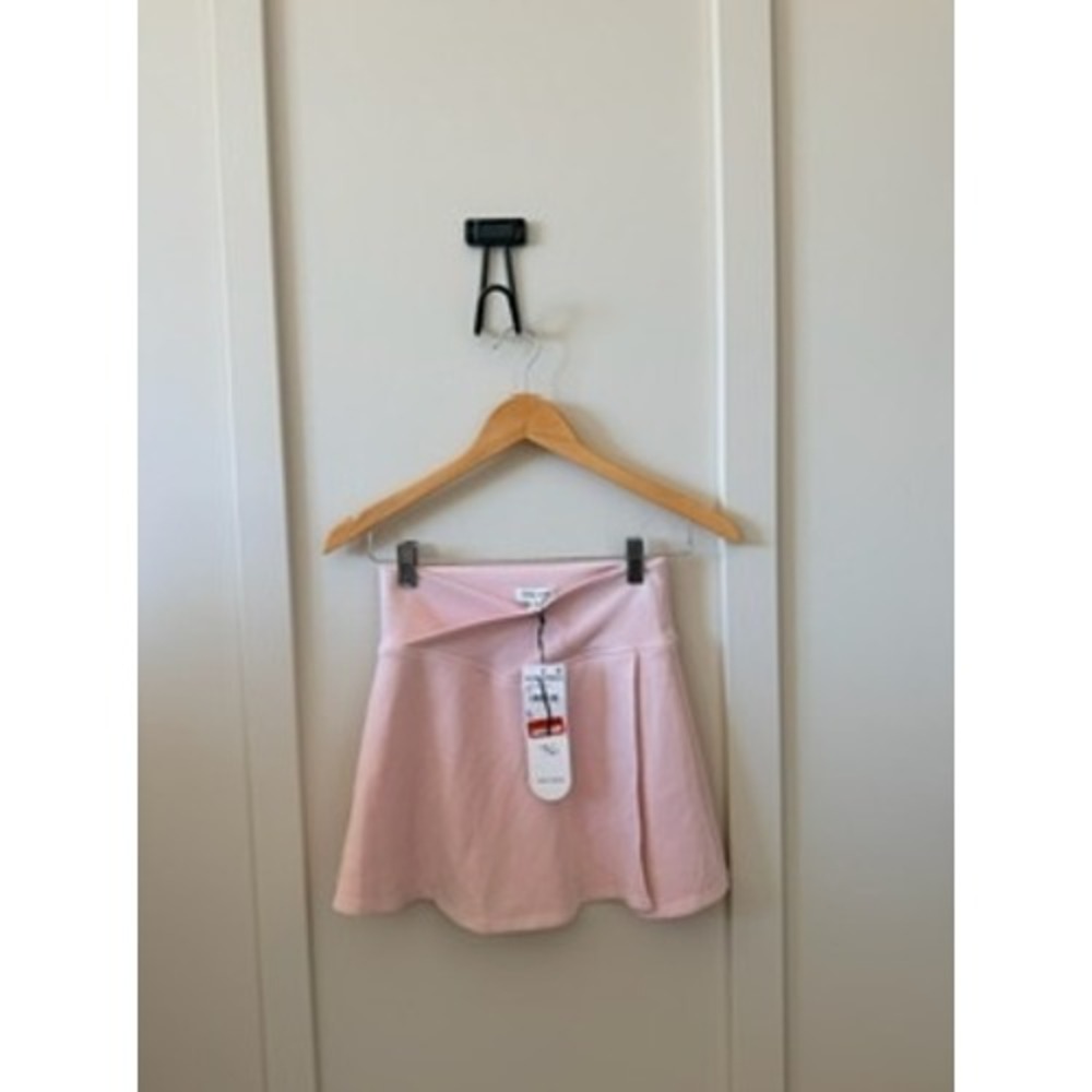 Urban Social Pink Wrap Front Skort Size Medium NWT Mini Skirt Shorts Sporty